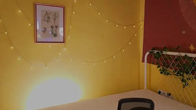 Snapshot of cherry_lea chatting on September 14, 12:27 pm cherry lea online show from September 14, 12:27 pm