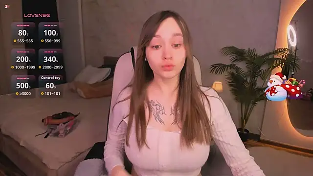 BadScarlet1 online show from December 19, 1:24 pm