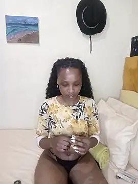 Snapshot of FreakySag_8888 chatting on October 20, 9:32 am FreakySag 8888 online show from October 20, 9:32 am