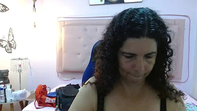 Snapshot of sila_bolum chatting on July 14, 6:25 pm sila bolum online show from July 14, 6:25 pm