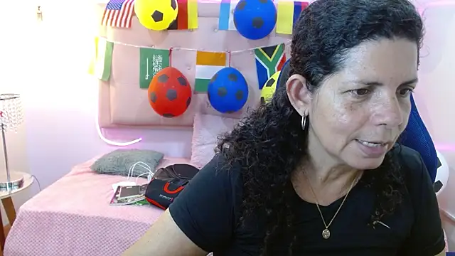 Snapshot of sila_bolum chatting on June 30, 6:08 pm sila bolum online show from June 30, 6:08 pm
