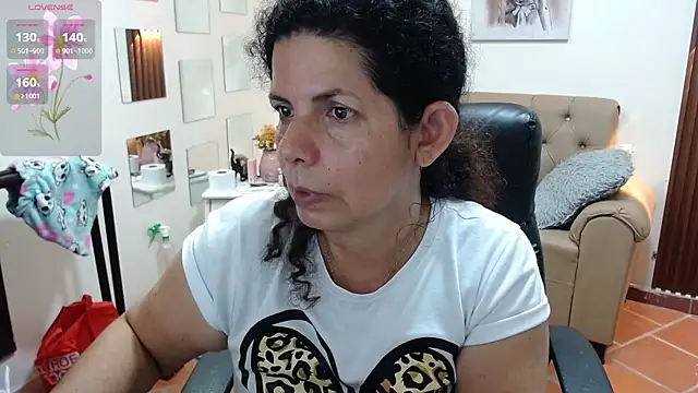 Snapshot of sila_bolum chatting on May 9, 3:37 pm sila bolum online show from May 9, 3:37 pm
