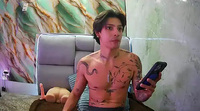 Apolo Hidalgo01 online show from February 19, 4:33 pm