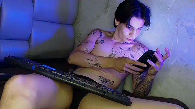 Apolo Hidalgo01 online show from October 3, 11:28 pm