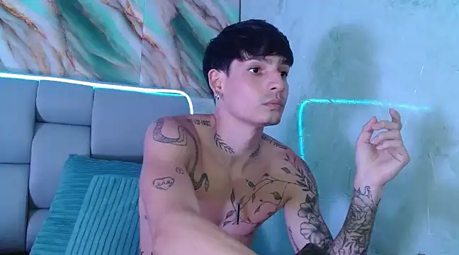 Apolo Hidalgo01 online show from March 6, 5:22 pm