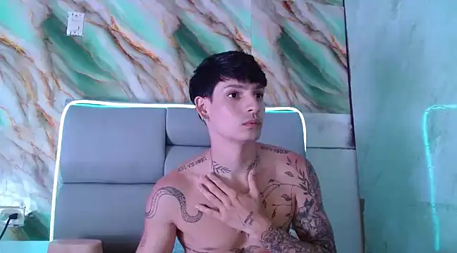 Apolo Hidalgo01 online show from March 8, 5:22 pm