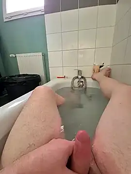 Snapshot of Ragnar-59 chatting on March 2, 7:32 am Ragnar-59 online show from March 2, 7:32 am