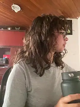 Snapshot of Andi9_ chatting on September 13, 10:10 pm Andi9 online show from September 13, 10:10 pm