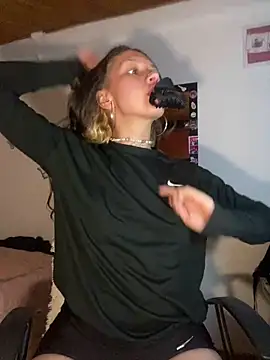 Snapshot of Andi9_ chatting on January 11, 2:20 am Andi9 online show from January 11, 2:20 am