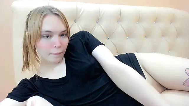 fem to online show from February 23, 8:00 pm
