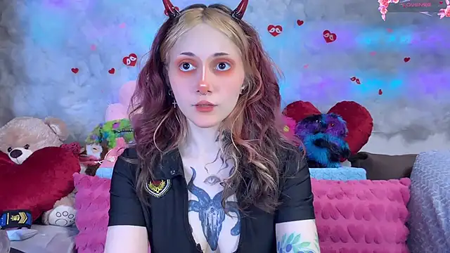 Snapshot of _Devill_Baby chatting on February 19, 5:54 pm Devill Baby online show from February 19, 5:54 pm