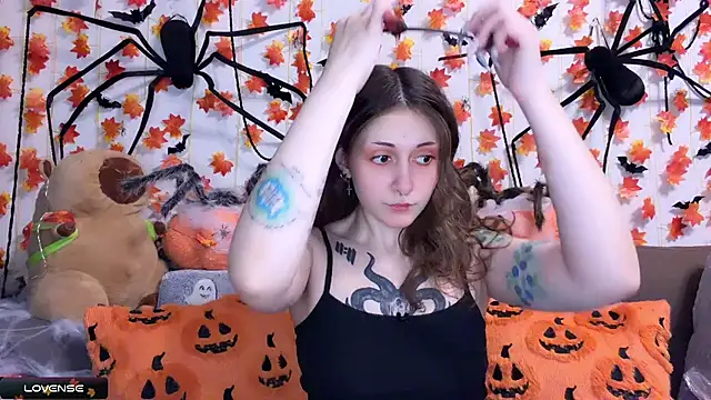  Devill Baby online show from November 3, 4:10 pm