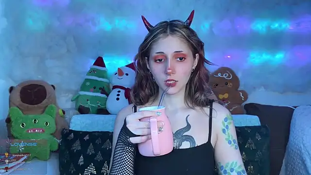 Snapshot of _Devill_Baby chatting on January 7, 7:02 am Devill Baby online show from January 7, 7:02 am