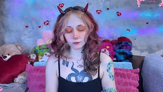 Snapshot of _Devill_Baby chatting on February 25, 5:46 pm Devill Baby online show from February 25, 5:46 pm