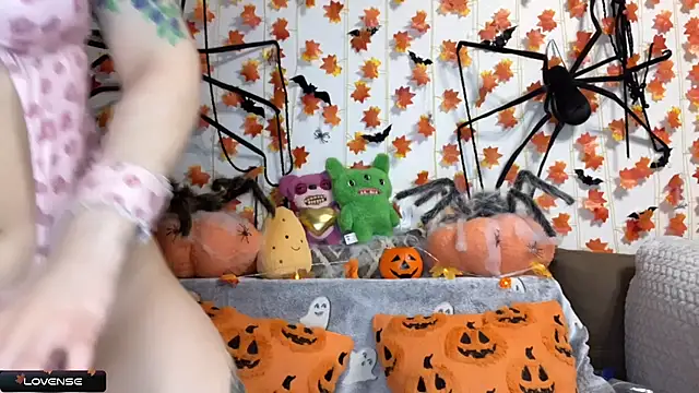  Devill Baby online show from October 22, 7:24 pm