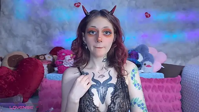 Snapshot of _Devill_Baby chatting on February 7, 8:17 pm Devill Baby online show from February 7, 8:17 pm