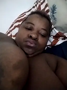 Snapshot of HotBootyBabe90 chatting on September 10, 4:22 am HotBootyBabe90 online show from September 10, 4:22 am