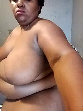 HotBootyBabe90 online show from April 9, 2:56 pm