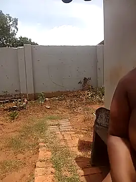 Snapshot of HotBootyBabe90 chatting on December 6, 10:10 am HotBootyBabe90 online show from December 6, 10:10 am