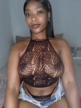 Snapshot of NunuBerry16 chatting on September 14, 1:55 pm NunuBerry16 online show from September 14, 1:55 pm