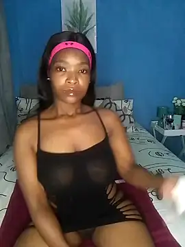 Snapshot of NunuBerry16 chatting on January 29, 12:43 am NunuBerry16 online show from January 29, 12:43 am