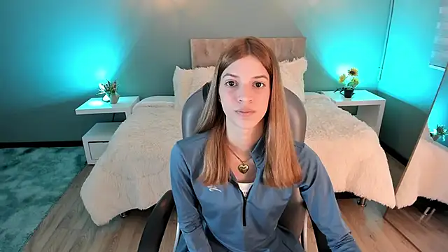 Nora Vennucci online show from October 21, 6:40 pm