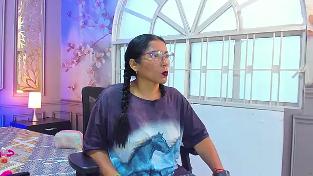 mature bigass   online show from February 5, 12:23 pm