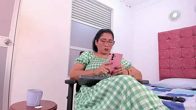 Snapshot of mature_bigass__ chatting on December 2, 11:56 am mature bigass online show from December 2, 11:56 am