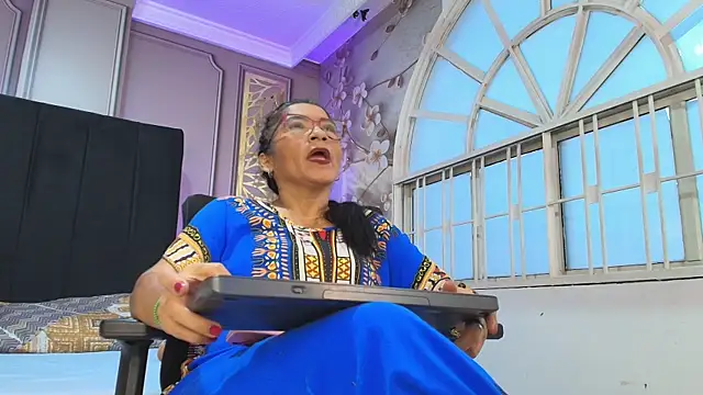 mature bigass   online show from November 29, 11:43 am