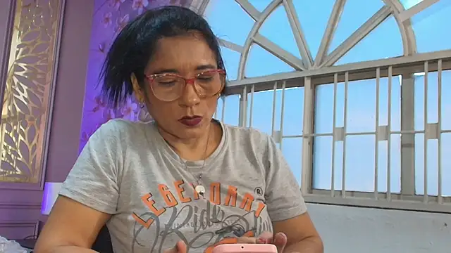 Snapshot of mature_bigass__ chatting on December 3, 11:42 am mature bigass online show from December 3, 11:42 am