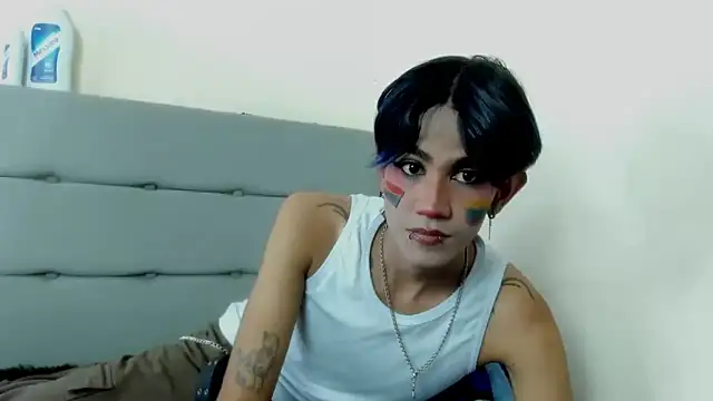 andrew uwu  online show from June 25, 1:47 am