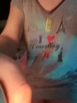 trannyfrench422 online show from October 17, 1:31 am