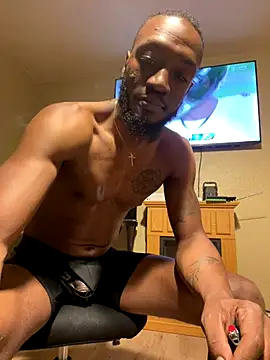 prettyrichie online show from October 31, 12:40 am