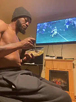 prettyrichie online show from November 14, 3:21 am