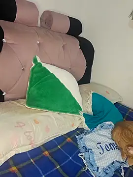 Pussycat 9999 online show from December 18, 5:28 pm