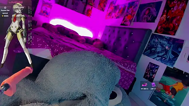 pinkscreens online show from February 24, 8:27 am