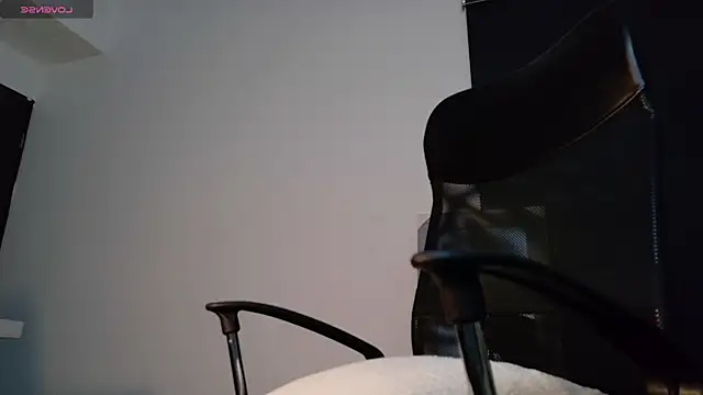 Snapshot of rafael_stone chatting on November 25, 1:17 am rafael stone online show from November 25, 1:17 am