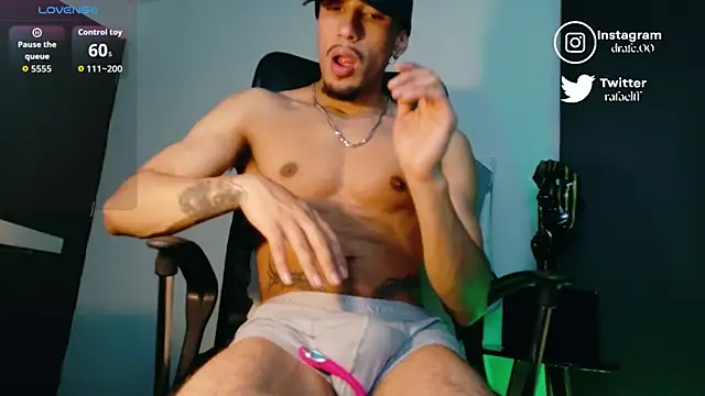 Snapshot of rafael_stone chatting on October 21, 1:38 am rafael stone online show from October 21, 1:38 am