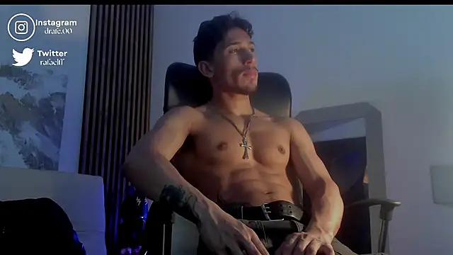 Snapshot of rafael_stone chatting on September 18, 2:14 am rafael stone online show from September 18, 2:14 am