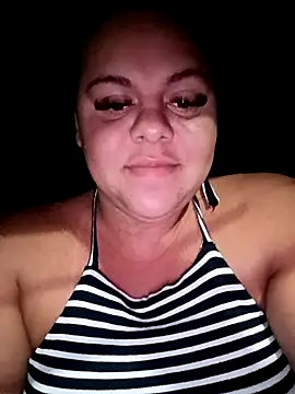 Snapshot of lima_2480 chatting on December 15, 9:20 pm lima 2480 online show from December 15, 9:20 pm