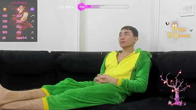 StrawwBoys online show from November 4, 10:41 am