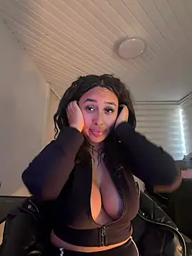 Anily Lovely online show from July 5, 9:43 pm