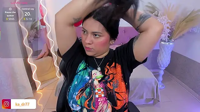 kendra tay online show from March 12, 3:45 am