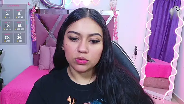 kendra tay online show from November 4, 3:10 am