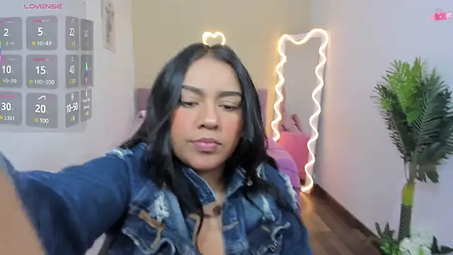 kendra tay online show from February 12, 3:07 am