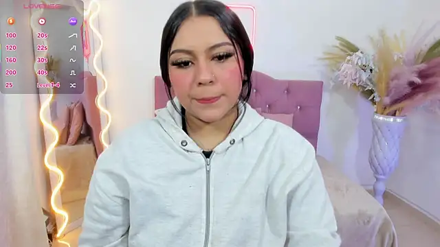 kendra tay online show from November 29, 3:06 am