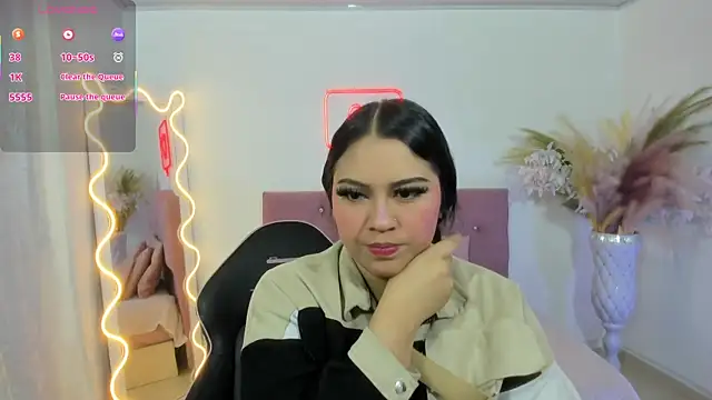 kendra tay online show from December 2, 4:36 am