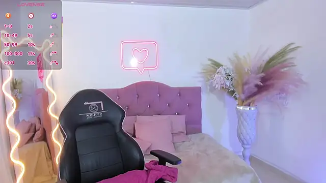 kendra tay online show from November 27, 3:18 am