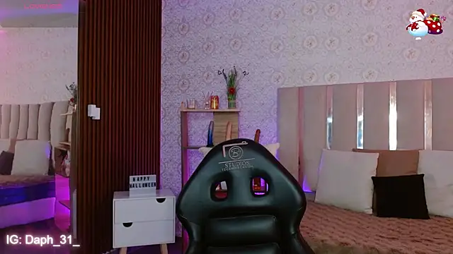 Daphnne tay online show from November 12, 3:32 am