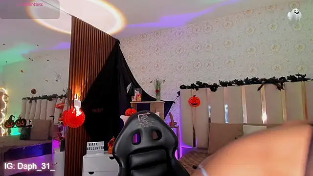 Daphnne tay online show from October 28, 3:29 am